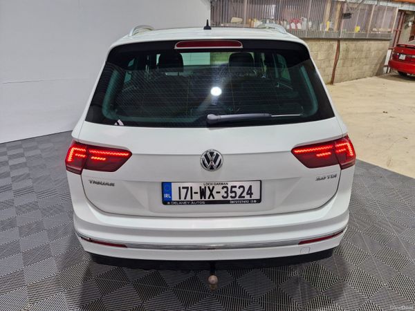 17 Volkswagen Tiguan R Line 2.0 TDi Auto 397714181