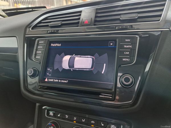 17 Volkswagen Tiguan R Line 2.0 TDi Auto 397714205