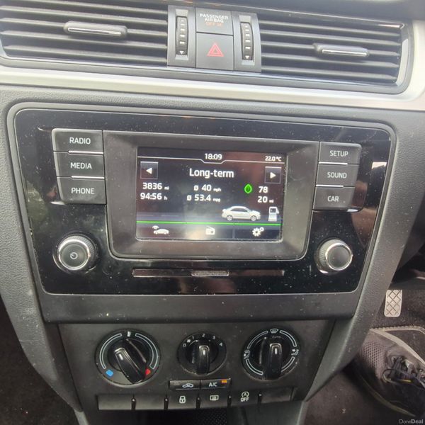 Skoda Rapid 2016 1.2se Low Mileage 397733197