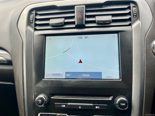 Ford Mondeo 2018 top of the range titanium 397738233