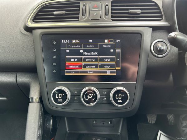 2019 RENAULT KADJAR PETROL SERVICE HISTORY 397739681
