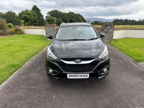 Hyundai ix35 Executive ( low kilometres) 397841139