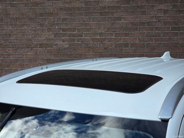 2016 Mitsubishi Outlander Instyle, 4 of 19