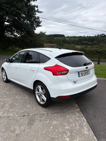 Ford Focus 2016 397885807