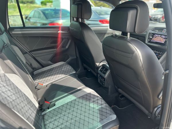 Volkswagen Tiguan R Line 397839311