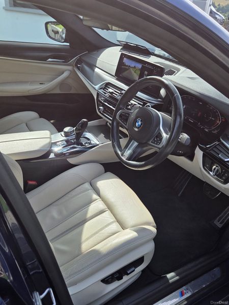 BMW 5-Series 2021 397969051