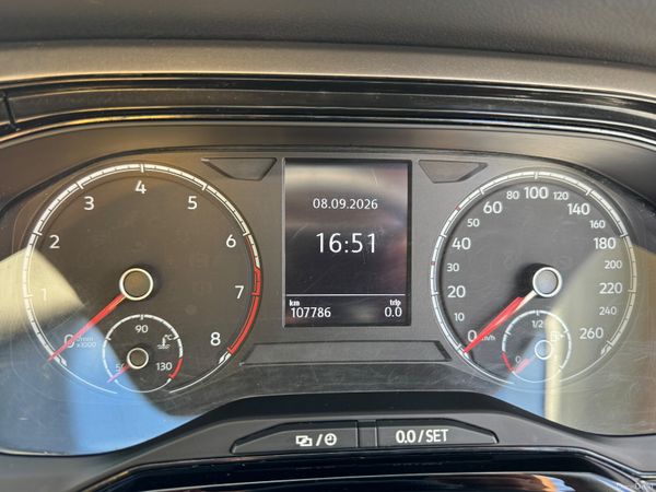 Volkswagen Polo 202 Manual Low KM 397912773