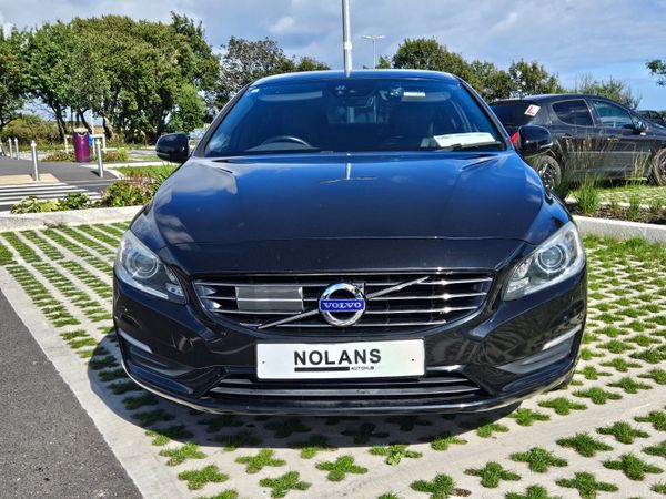 2017 Volvo S60 SE Lux, 3 of 28