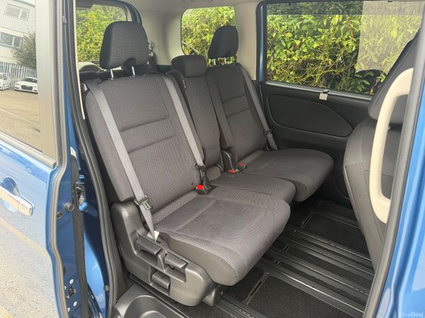 Nissan Serena Hybrid 8 Seater Low KM 397921221