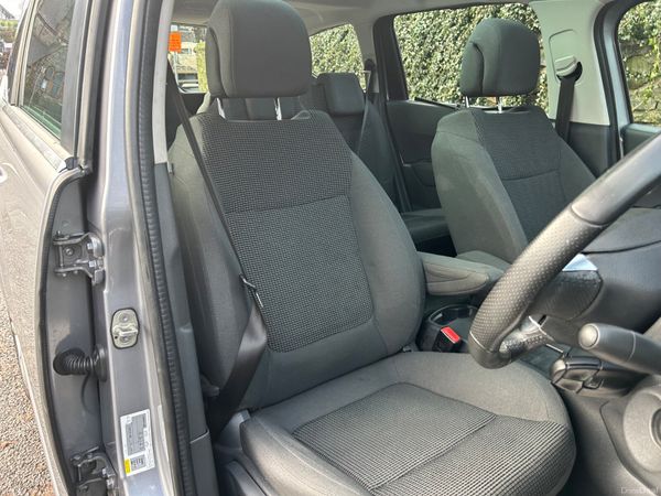 2017 PEUGEOT 5008 ACTIVE PETROL PANORAMIC ROOF 397922441
