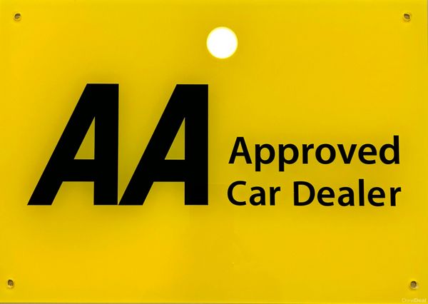 2018 PEUGEOT 3008 1.2 PETROL ALLURE LOW KMS 397923975