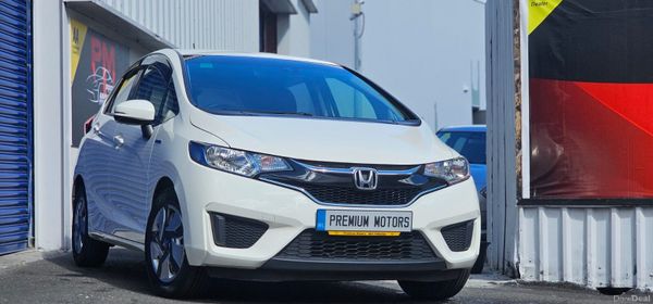 2015 Honda Fit, 2 of 10