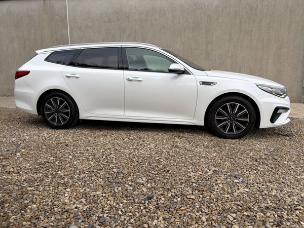 Kia Optima Estate 2018 398060363
