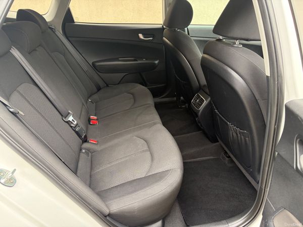 Kia Optima Estate 2018 398060377