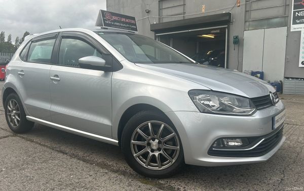 2017 Volkswagen Polo | High Line 398016113