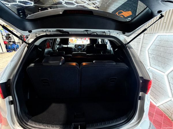 2013 Hyundai Santa Fe- 7 seater Family car NCT 398158051
