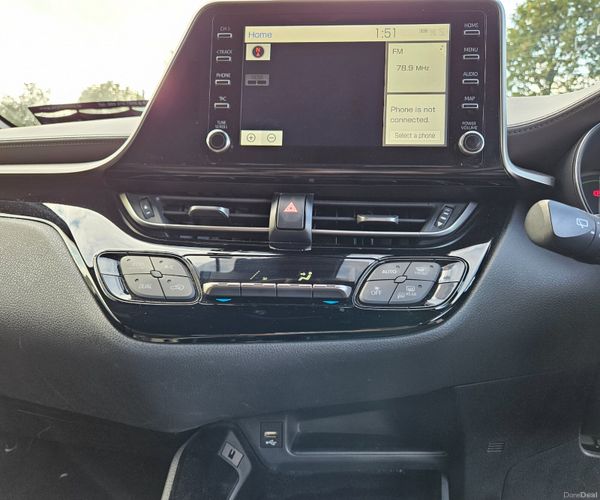 Toyota C-HR 2020 Petrol  Hybrid 398107335