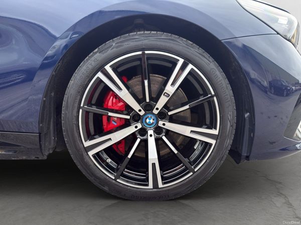 BMW i5 eDrive40 M SPORT PRO G60 - 242 Reg 398134515