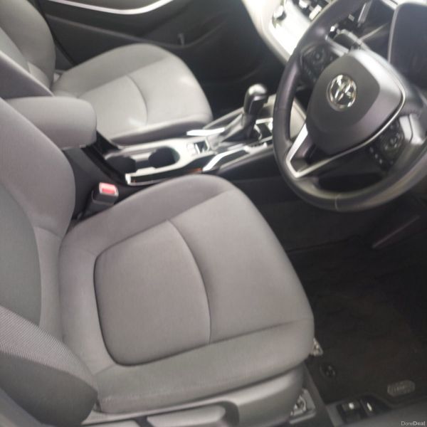2020 ToyotaCorolla 29,900 km 398250735