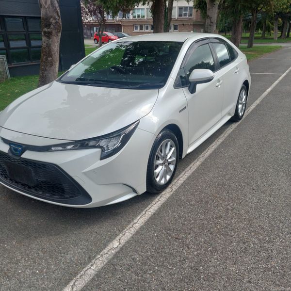 2020 ToyotaCorolla 29,900 km 398250831