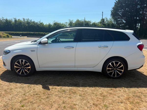 2017 Fiat Tipo LOUNGE, 4 of 14