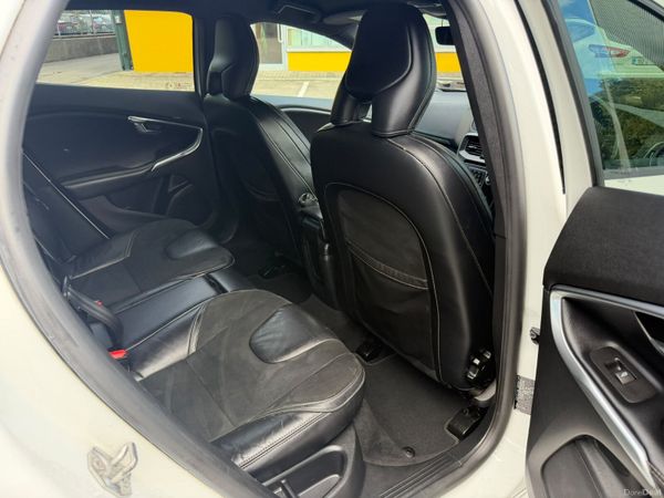 Volvo V40 2.0 D2 R-Design Automatic 398363139