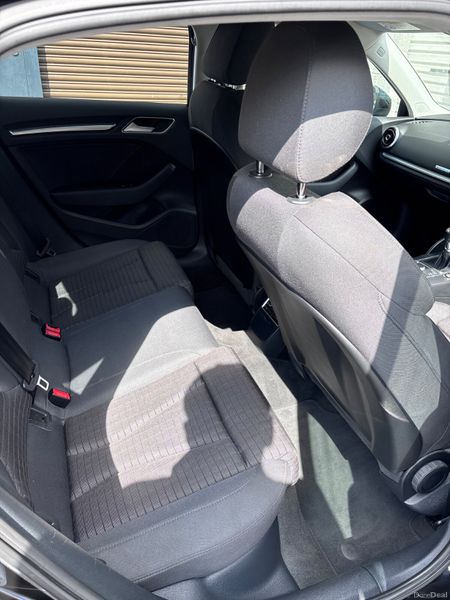 Audi A3 2016 398375445