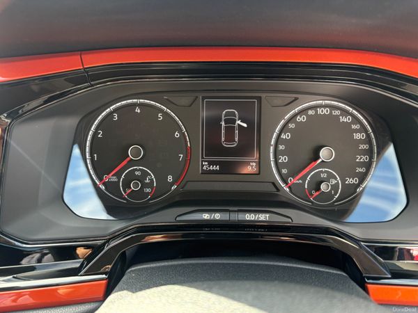Volkswagen Polo 1.0 Automatic 398378639