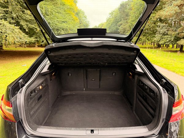 Skoda Superb 2019 2.0 TDI STYLE AUTOMATIC 398339175