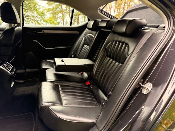 Skoda Superb 2019 2.0 TDI STYLE AUTOMATIC 398339177