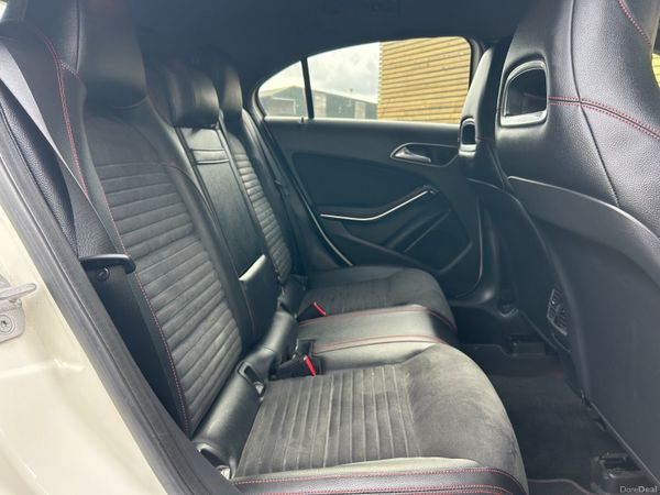 Mercedes Benz A180 AMG Auto 2014 398478855