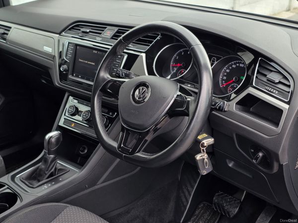 VW Touran 7-Seater Petrol Automatic 398493973