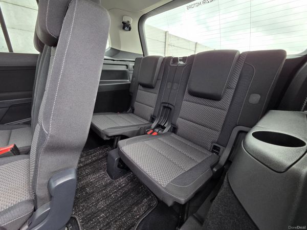 VW Touran 7-Seater Petrol Automatic 398494015