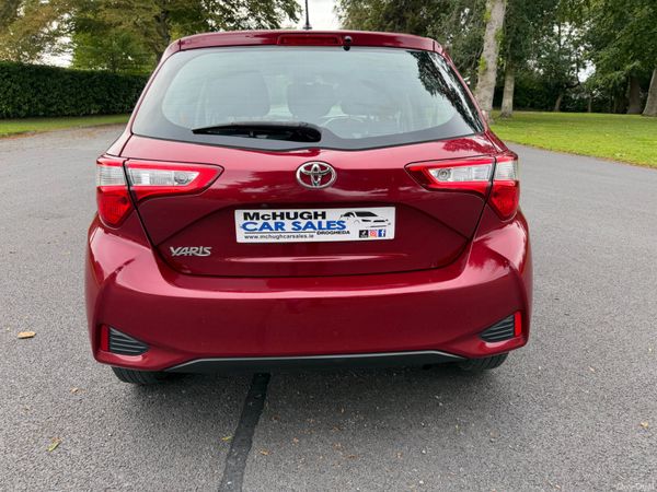 Toyota Yaris 2018 398498183