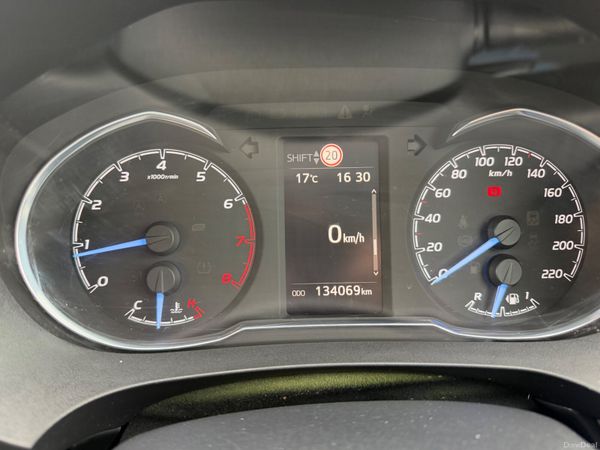 Toyota Yaris 2018 398498189