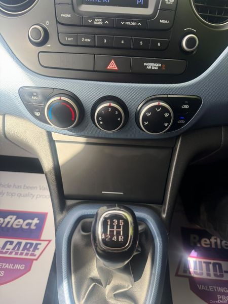 Hyundai i10 2017 DELUXE 1.0 LOW MILEAGE 398418353