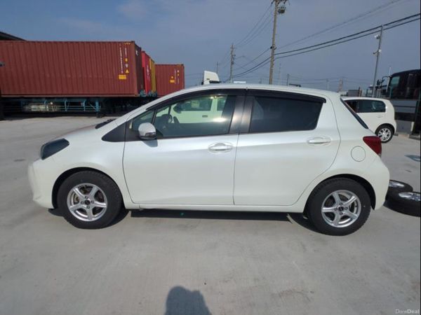 2016 TOYOTA YARIS/VITZ AUTO 1.3PETROL 398435141