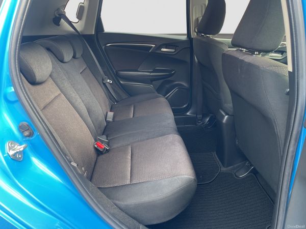 2015 HONDA FIT 1.5 HYBRID  AUTOMATIC *FINANCE* 398551781