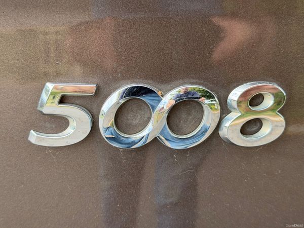 Peugeot 5008 2015 7 seater 398563071