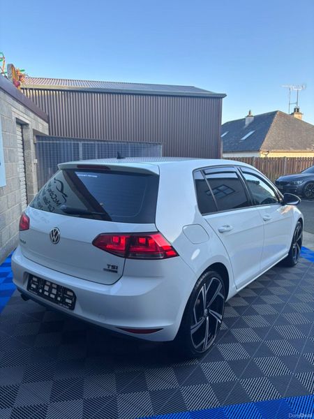Volkswagen Golf 2016 398574725