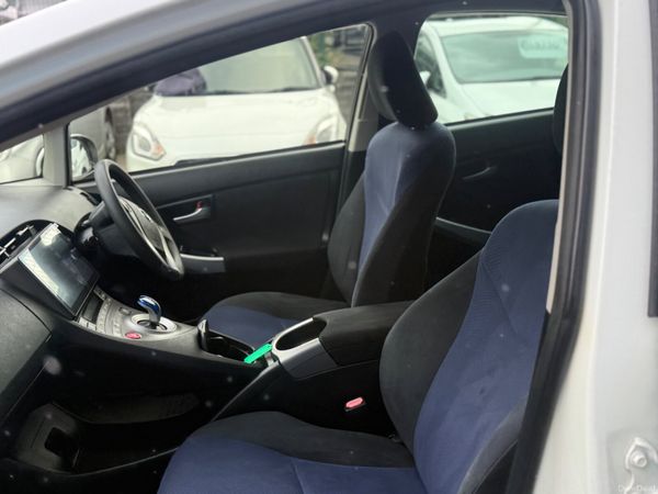 2015 Toyota Prius Hybrid Automatic 398582327