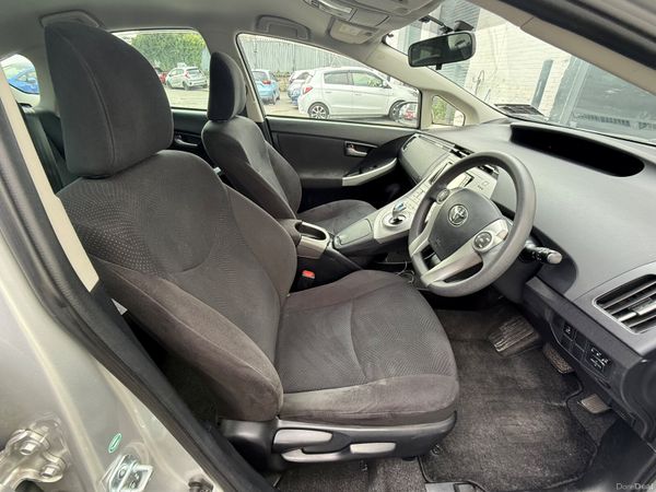 2015 Toyota Prius 1.8 Hybrid Automatic 398535547