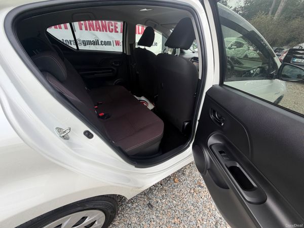 Toyota Aqua low Milage 398616295