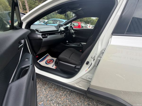Toyota CH R 2018 ** Finance Available ** 398618077