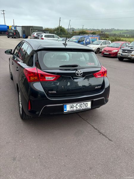 Toyota Auris 2014 398740719