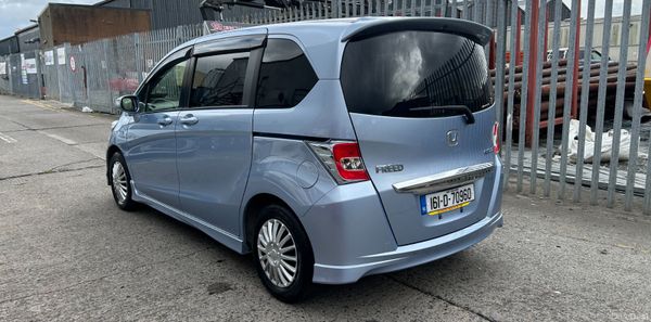 2016 Honda Freed  | 6 Seater 398745513