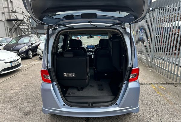 2016 Honda Freed  | 6 Seater 398745527