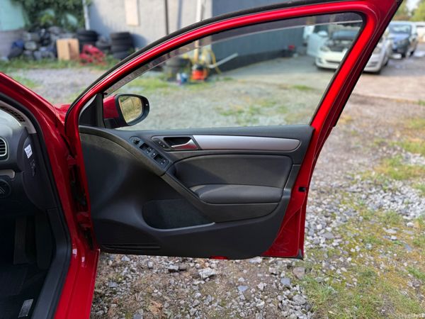 VW GOLF 2013. 1.2L PETROL AUTOMATIC VERY LOW MILEA 398766025