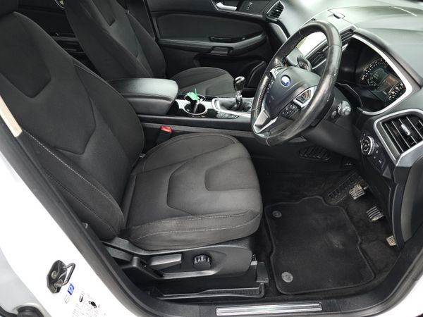 172 Ford S-Max TITANIUM  7 SEATS 2.0 TDCI 150BHP 398773461