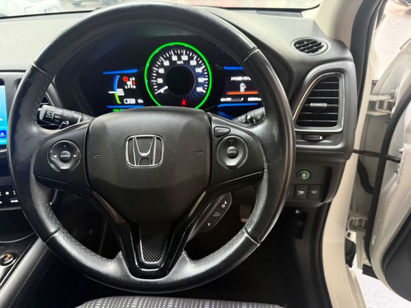 2016 Honda Vezel (HRV) 1.5 Hybrid Automatic, 398701389